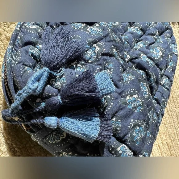 DÔEN Petite Holloway Quilted Pouch - Picture 2 of 4